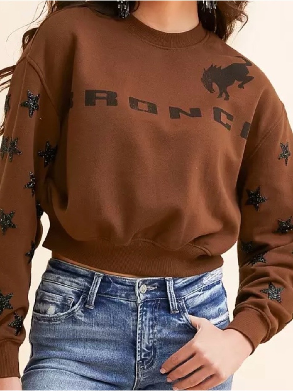 Goodie Two Sleeves Cropped Bronco Embellished Star Brown Women's Sweatshirt L